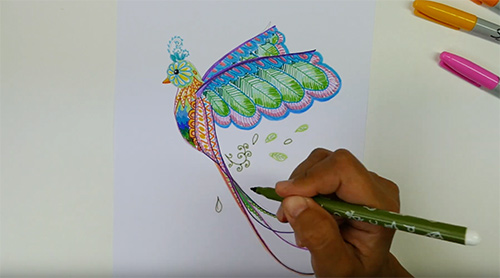 Dessiner un oiseau zentangle
